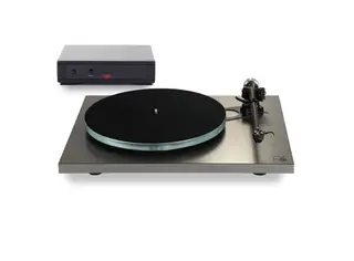Rega Planar 6 RS, Nd9 pickup, sort RB880 arm, doble drivremmer, NEO Mk2 PSU