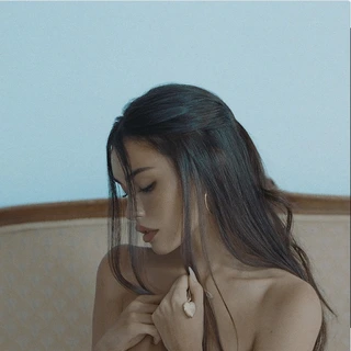 Madison Beer Locket (LP)