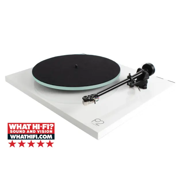 Rega Planar 2, platespiller Carbon pickup, RB220 arm, hvit 
