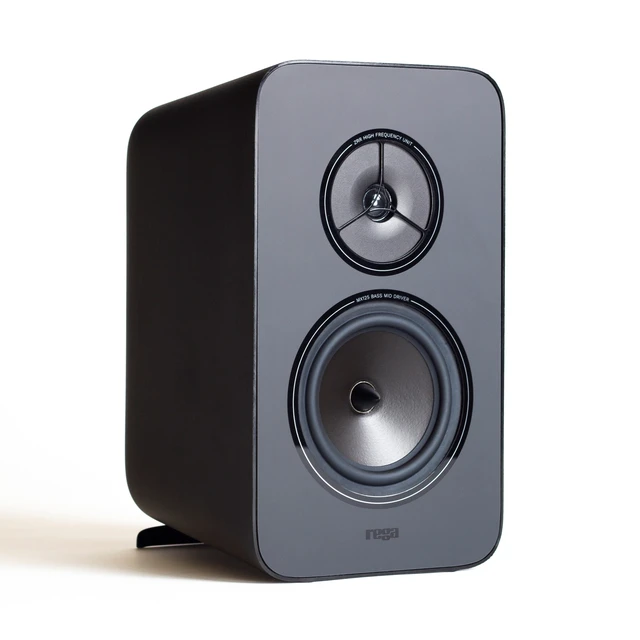 Rega System One, platespillerpakke Rega io, Planar 1 og Kyte høyttalere 