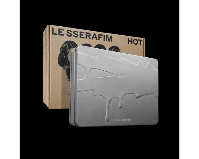 Le Sserafim 5th Mini Album 'HOT' (Tin Case ver) (CD) 