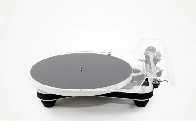Rega Planar 10, platespiller Uten pickup, RB3000 arm, hvit 
