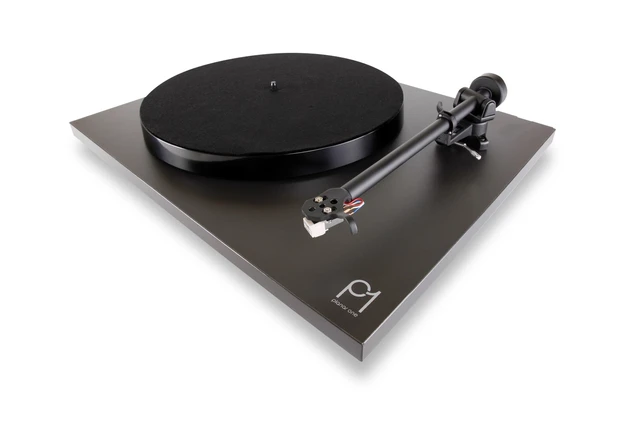 Rega System One, platespillerpakke Rega io, Planar 1 og Kyte høyttalere 