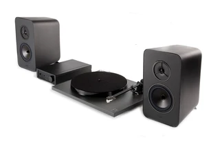 Rega System One, platespillerpakke Rega io, Planar 1 og Kyte høyttalere