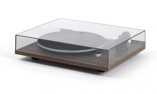 Rega Planar 2, platespiller Carbon pickup, RB220 arm, valnøtt 