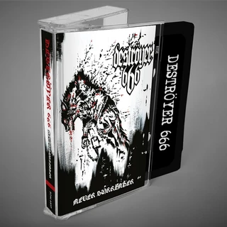 Deströyer 666 Never Surrender (MC)